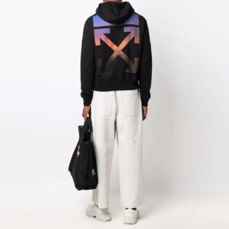 FW21 Langarm-Version mit Pfeilmuster, schwarz