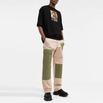 FW21 T-Shirt mit Aufdruck, Rundhalsausschnitt, kurze Ärmel, Slim Fit, schwarz